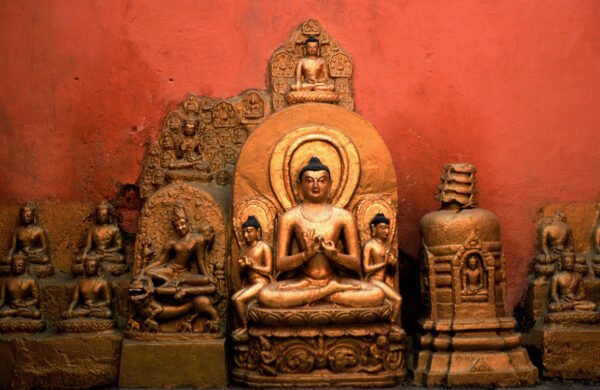 Footsteps of Buddha – Buddhist Pilgrimage in India ebook - Image 2